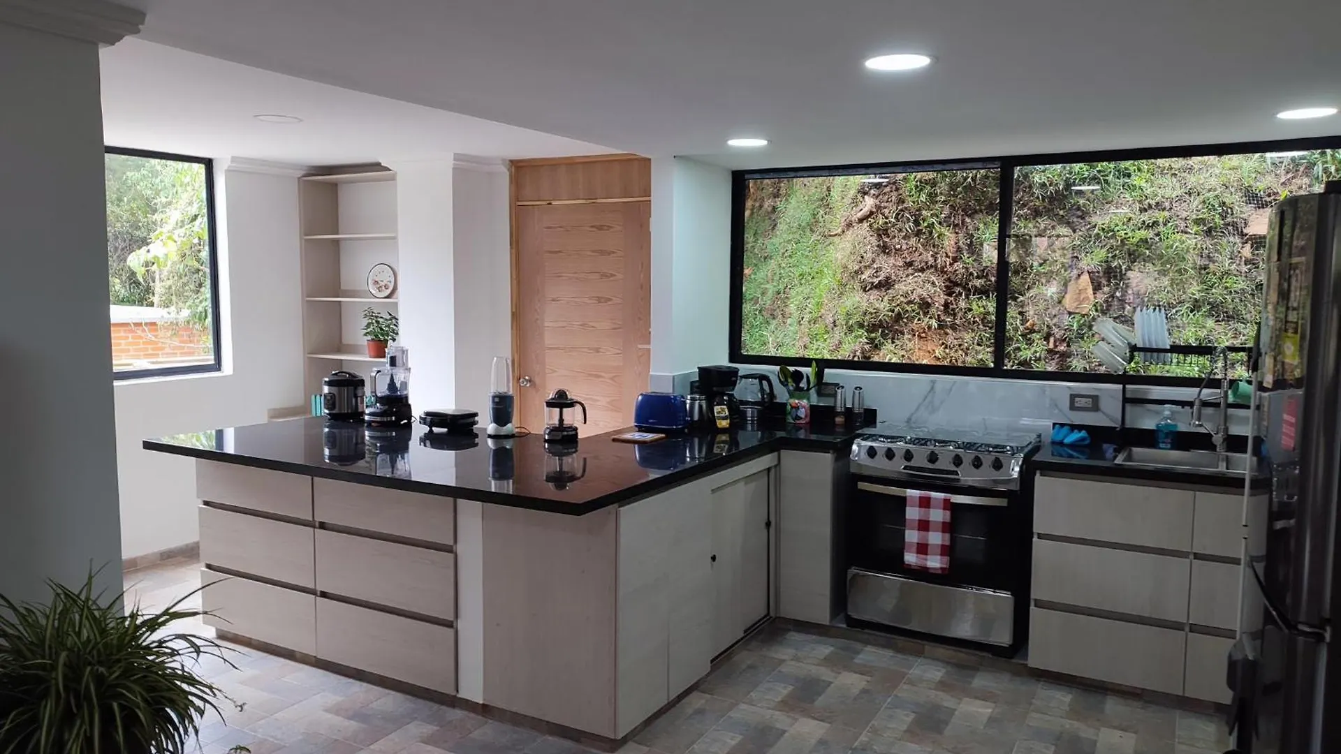 Paradise Lodging In Envigado- Hotel Guest house