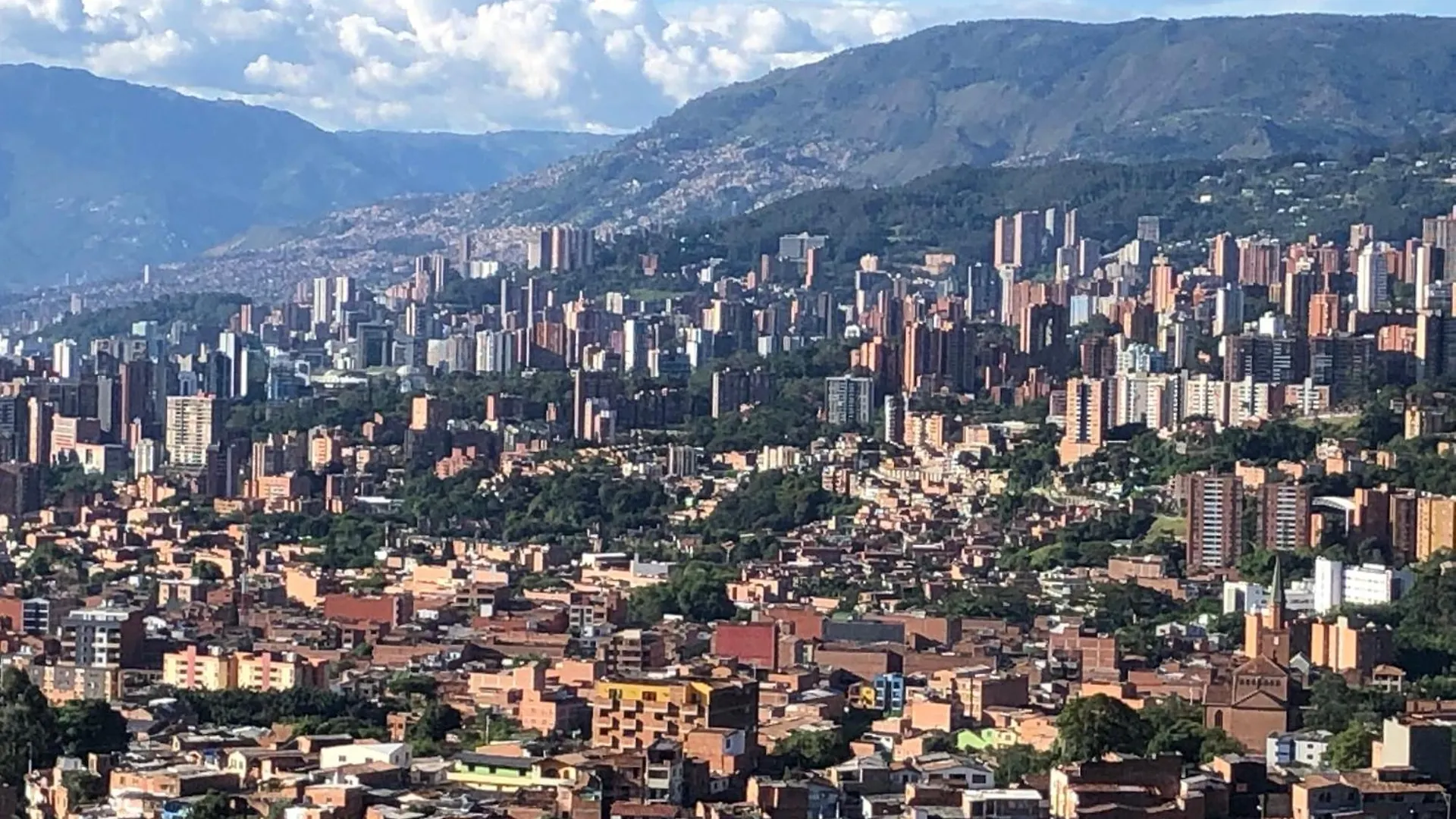 Guest house Paradise Lodging In Envigado- Hotel